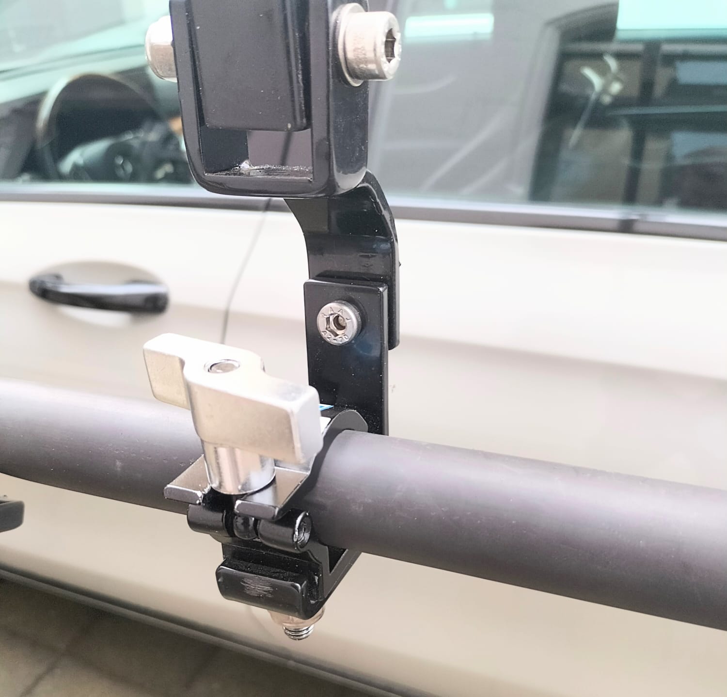ebikelifter Aufnahmeschale mit Spanntragrohr